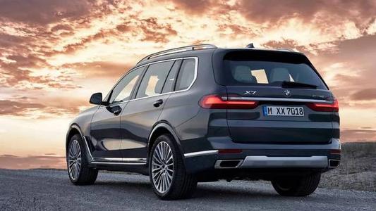 全新BMW X7的首批预生产版本已经从Spartanburg工厂推出