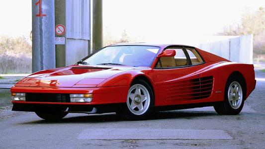 迈阿密副车队1986年的法拉利Testarossa英雄车售价为151800美元