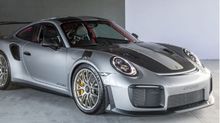 在马来西亚推出有史以来最快的保时捷911 GT2 RS