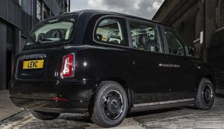 标志性的伦敦出租车公司现在是伦敦电动汽车公司 首次推出电动出租车