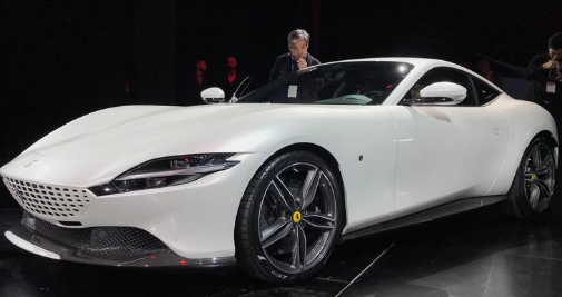 有关新型V8驱动的法拉利Roma的更多详细信息
