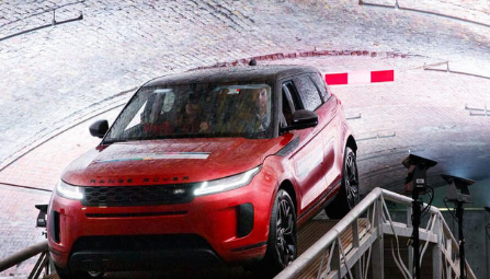 2019年揽胜Evoque 新SUV的越野首驾