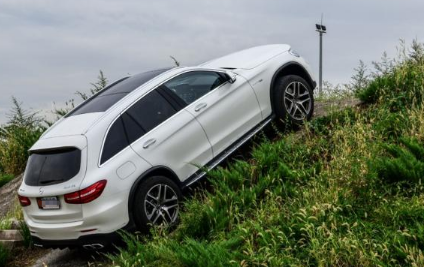 评测：奔驰AMG GLC63怎么样及2018款宝沃BX6怎么样