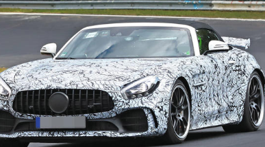 全新梅赛德斯-奔驰AMG GT R跑车在赛道上进行了间谍测试