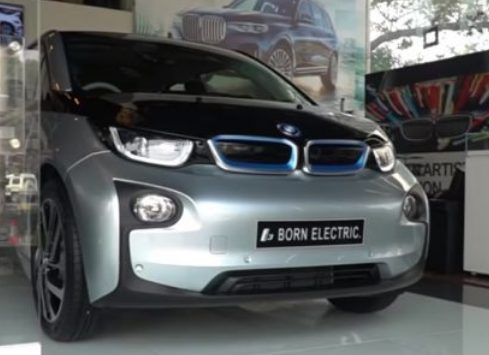 BMW i3是BMW有史以来第一款电动汽车