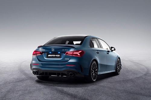 梅赛德斯-AMG A35L性价比怎么样及其性能简介