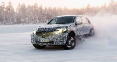 2020梅赛德斯奔驰EQC电动SUV原型机完成冬季测试