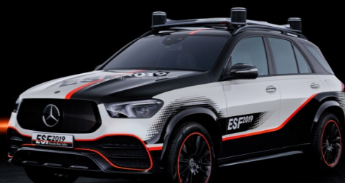 梅赛德斯奔驰ESF安全车彰显未来技术