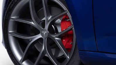 特斯拉Model 3将提供带高性能制动器 轮胎的履带套件
