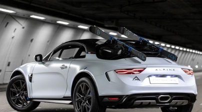 雷诺Alpine A110中置发动机跑车现在具有拉力赛概念