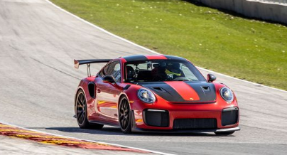 保时捷声称其700马力的911 GT2 RS创下了新的量产车圈记录