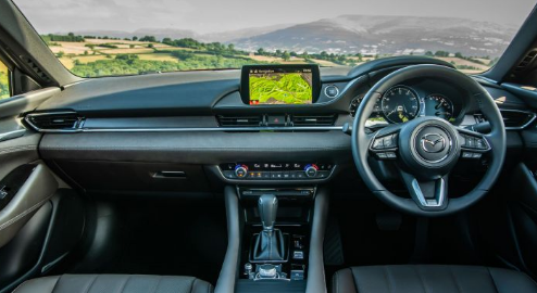 2021年马自达6赢得无线Apple CarPlay