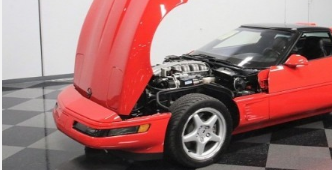 这款1995年的雪佛兰CorvetteZR1仅显示27英里也非常稀有