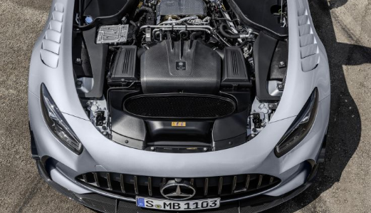 梅赛德斯奔驰AMG的swansong GT车型配备了平面V8发动机