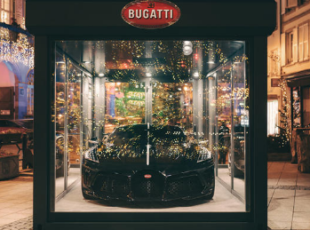 布加迪为圣诞节盒装价值1800万美元的黑色旅行者