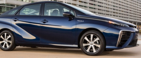 丰田正在加班以使其新型Mirai氢燃料电池汽车更便宜