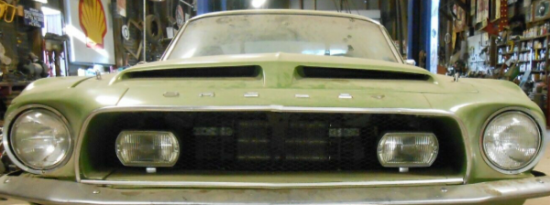 1968年福特野马谢尔比GT350谷仓发现由于刮擦而停在1985年