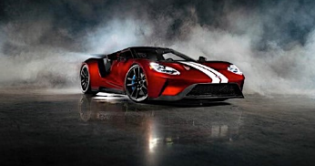 Liquid Red 2019 Ford GT 是对闪亮色彩的 100 万美元颂歌