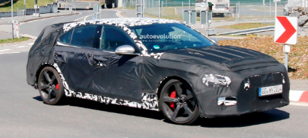 2022 Genesis G70 Shooting Brake 在纽博格林北环附近被发现