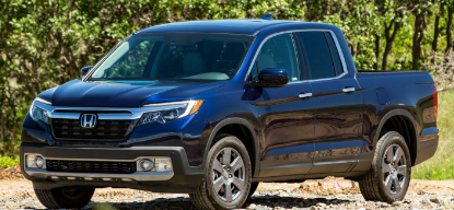 2020 Honda Ridgeline 皮卡卡在中间