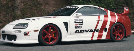 丰田 Supra Mk4 TRD 3000GT 评测显示 700-HP 宽体 JDM 特别版