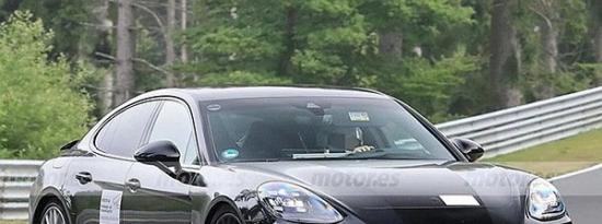 中期改款将于2022下半年上市,·保时捷Panamera换装卡宴同款内饰