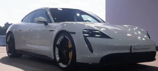 2020 款保时捷 Taycan Turbo S 上最酷的设计特色