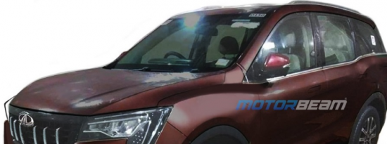 MahindraXUV700想象成不同的颜色