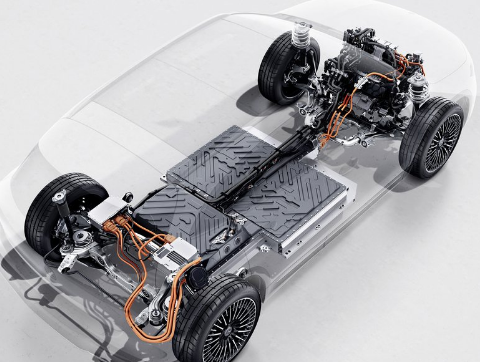 在电动汽车计划下梅赛德斯希望新建8个超级工厂来制造电池