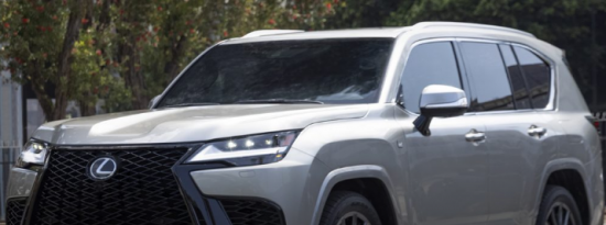 2月18日2022年雷克萨斯LX600想要在揽胜领地中分一杯羹